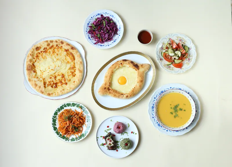 Georgian food and the MATOKA setting